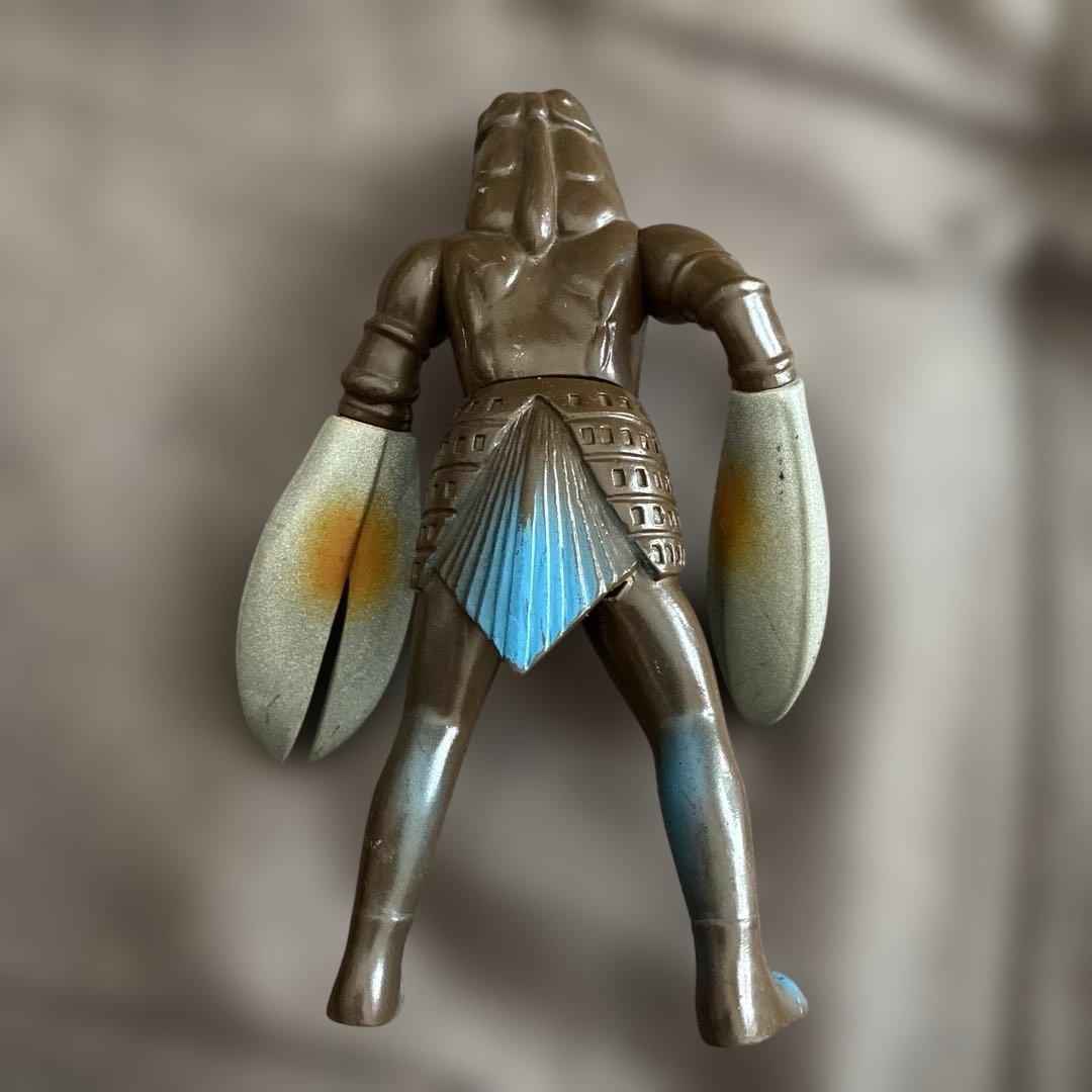 円谷プロ ウルトラマンシリーズ ソフビ 怪獣フィギュア 3体セット