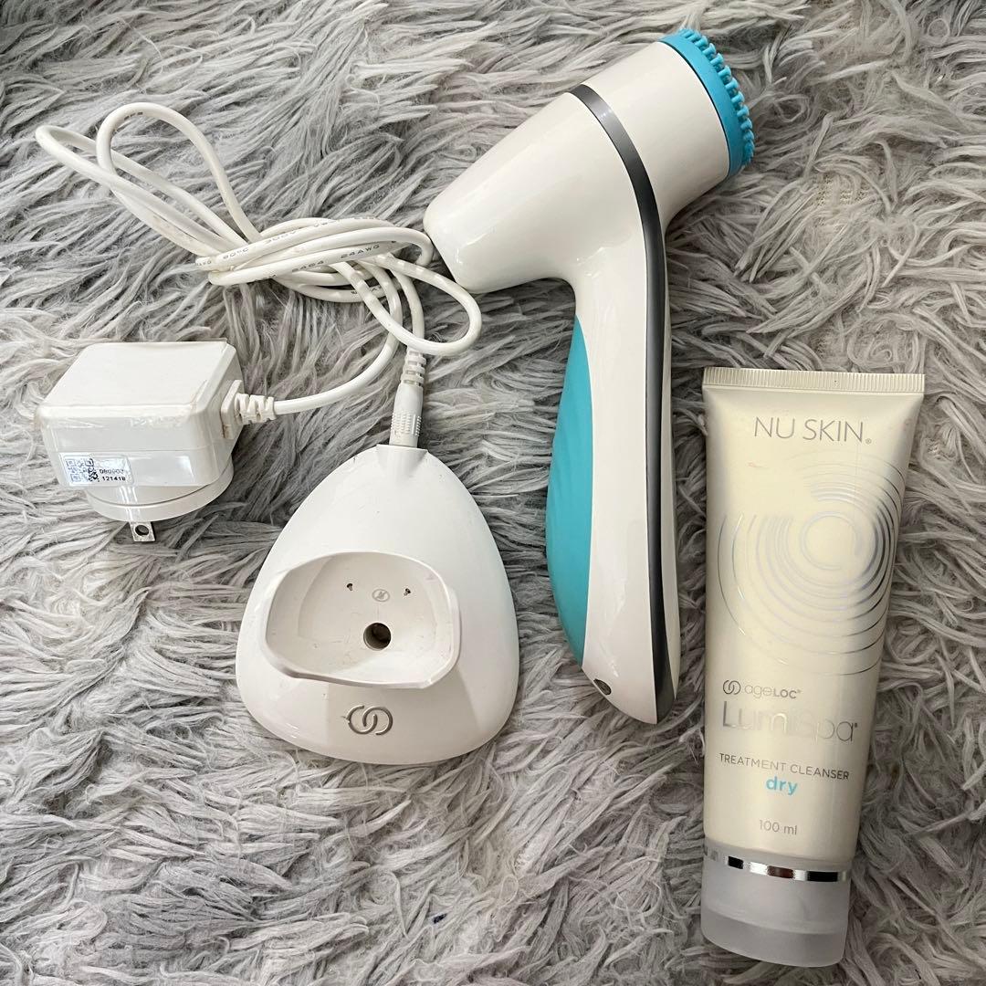 NU SKIN LumiSpa 美顔器　クレンザー付き NU SKIN ルミスパ LumiSpa 本体 洗顔料付 動作OK - メルカリ