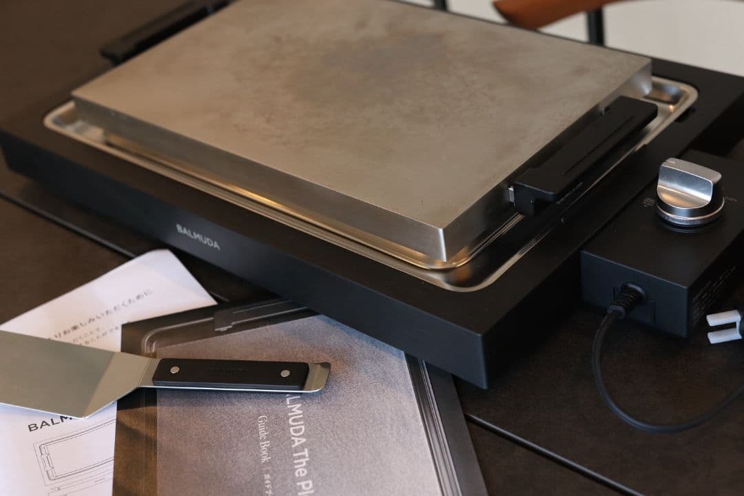 BALMUDA The Plate ホットプレート ブラック 特徴 | BALMUDA The Plate Pro | BALMUDA（バルミューダ）公式サイト