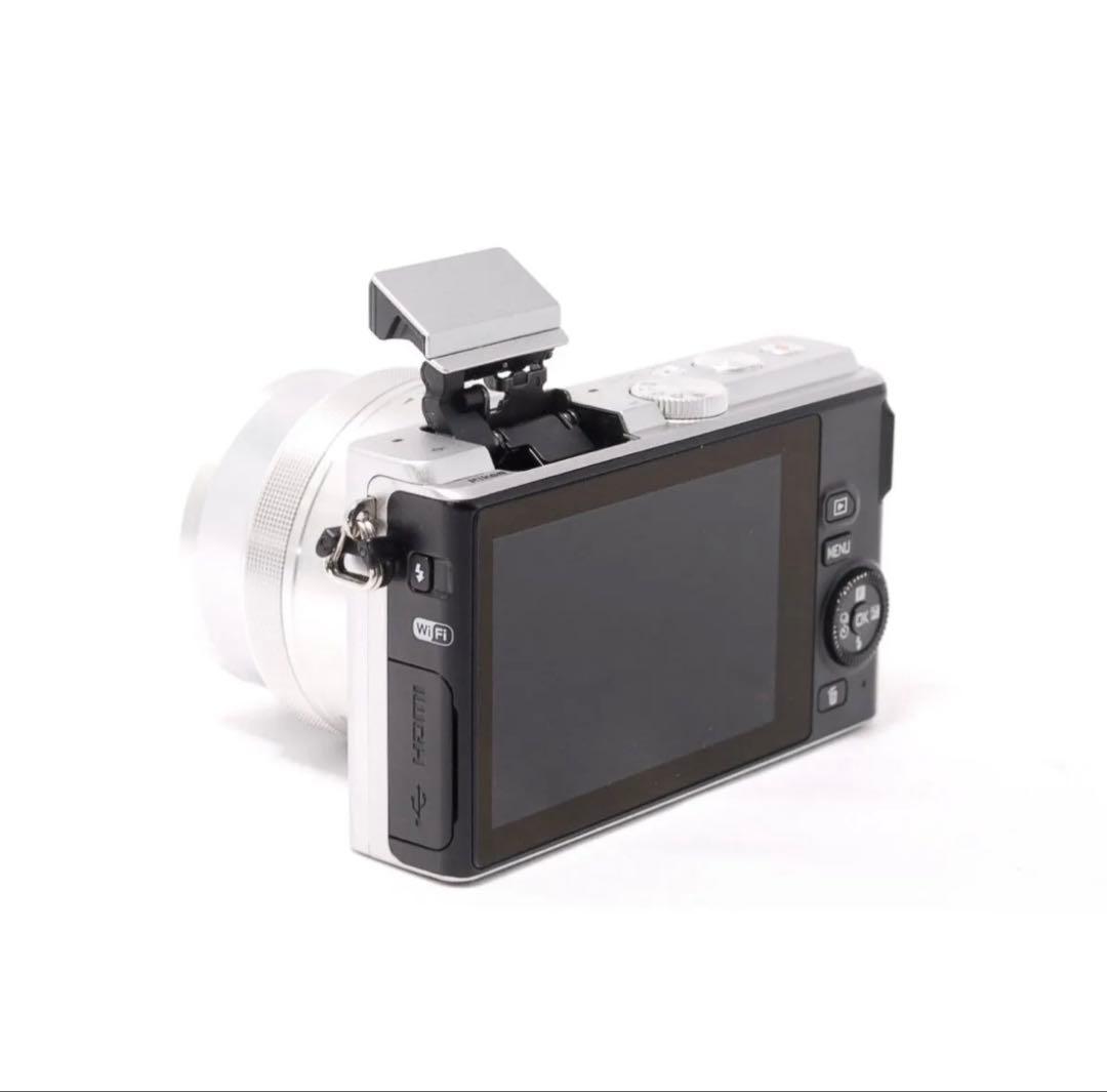 Nikon J4 ミラーレスカメラ シルバー - メルカリ
