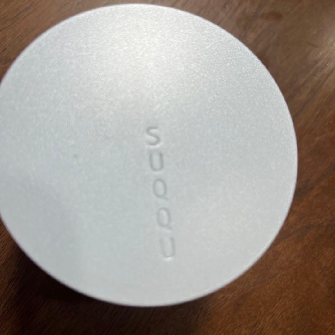 SUQQUのデザインマッサージクリーム200gとマッサージ棒 - メルカリ