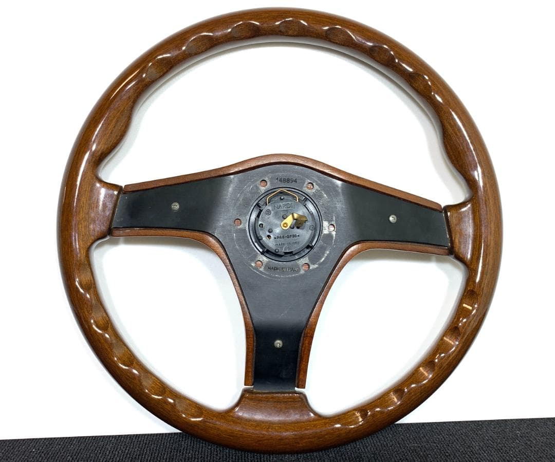 ナルディ ガラ3 タイプ3 マホガニー ホーンボタン付 本物 希少 美品