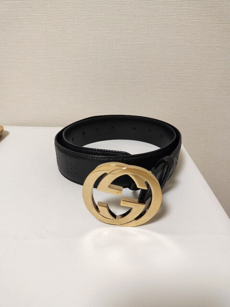 GUCCI ブラックレザー ベルト ゴールドバックル GUCCI（グッチ） ダブルG ゴールドバックル リバーシブル ベルト