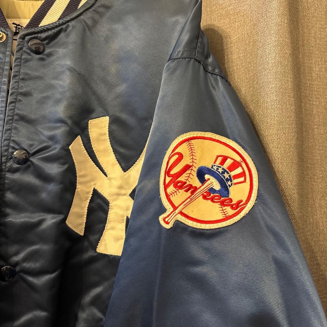 週末値下げ‼️New York Yankees サテンジャケットLサイズ - メルカリ