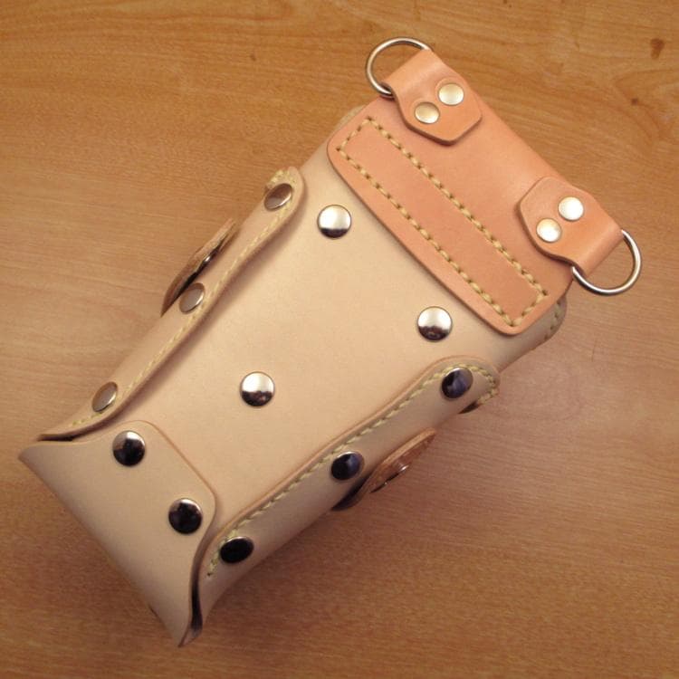 ヌメ革ナチュラル＆うす茶色 7丁差し シザーケース SCA-254/ND - メルカリ