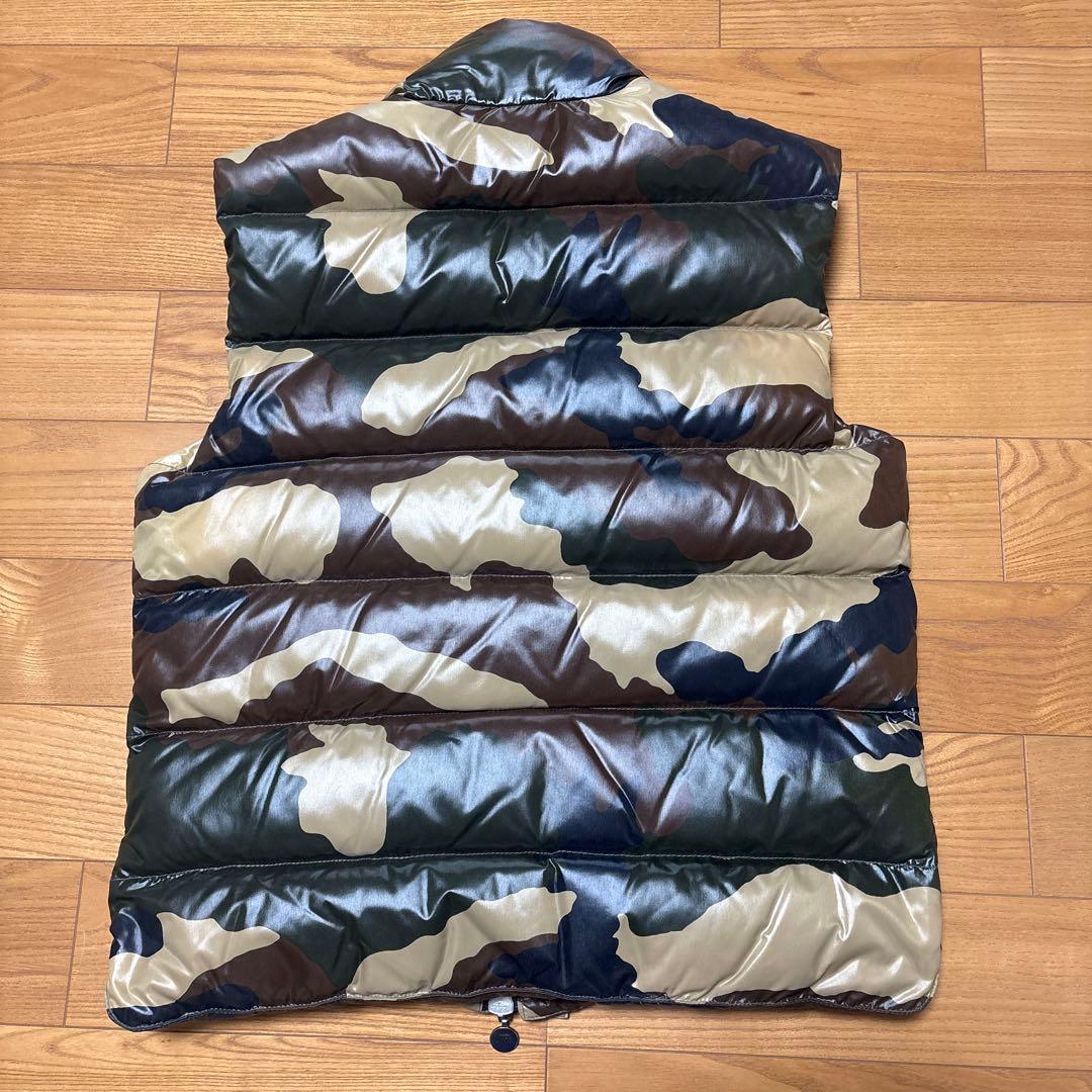 極美品 限定 モンクレール TIBET チベット 迷彩カラー ダウンベスト