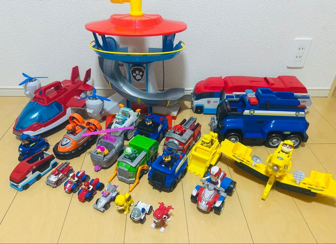 パウパトロールおもちゃセット 楽天市場】【Paw Patrol】 パウパトロール 10周年記念 フィギュア10個