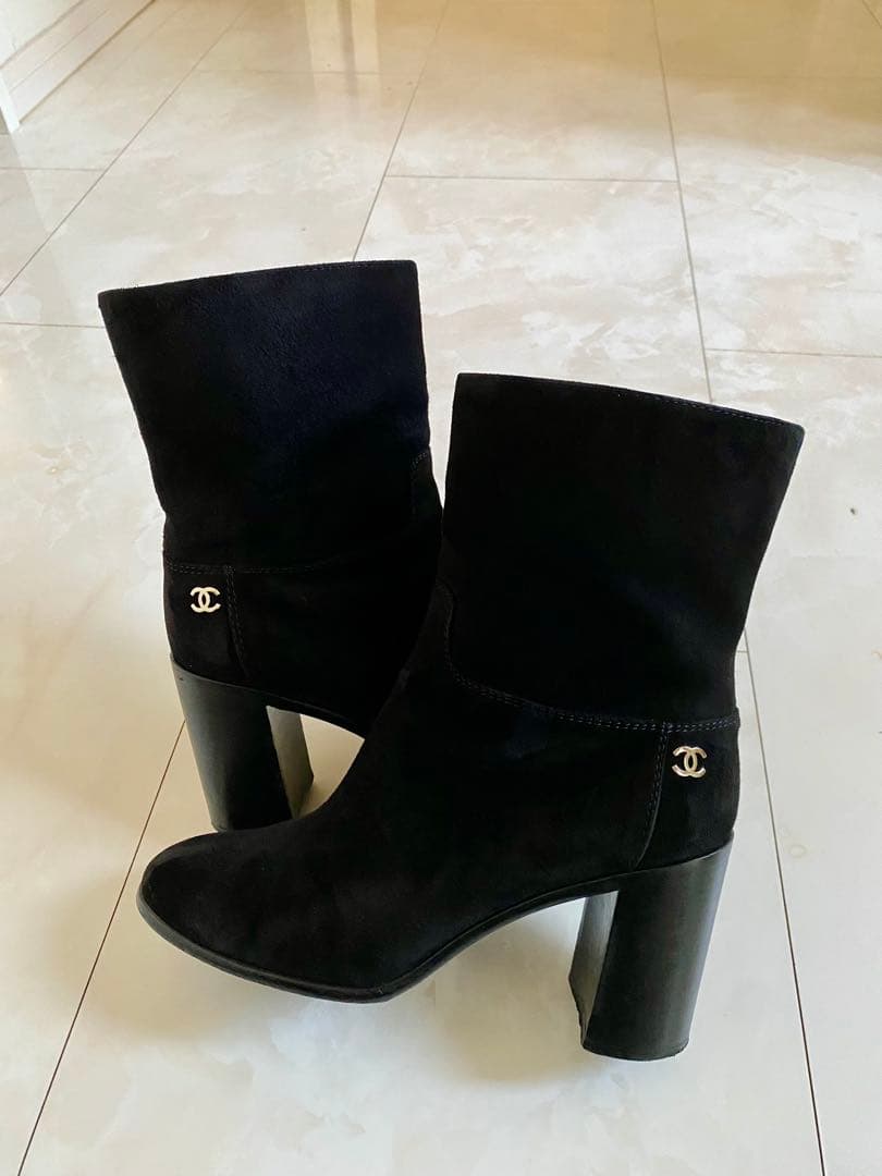 美品 シャネル ブラック ショート ブーツ 黒 38 24.5cm CHANEL