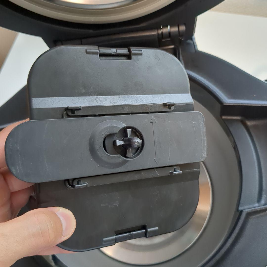 ホットクック『2.4L 』ホワイト ヘルシオ【美品】KN-HW24F-W