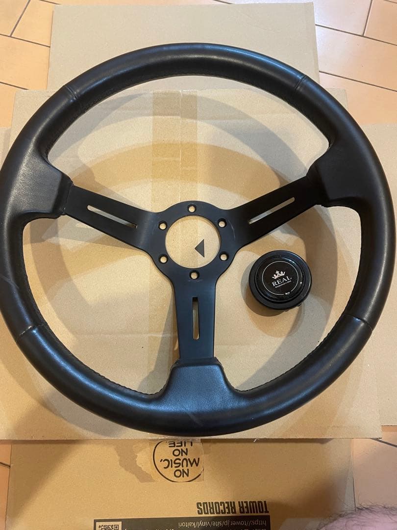 REAL(レアル) 汎用ステアリング　 スポーツ ディープタイプ 汎用ステアリング > レアル スポーツ ディープタイプ | REAL