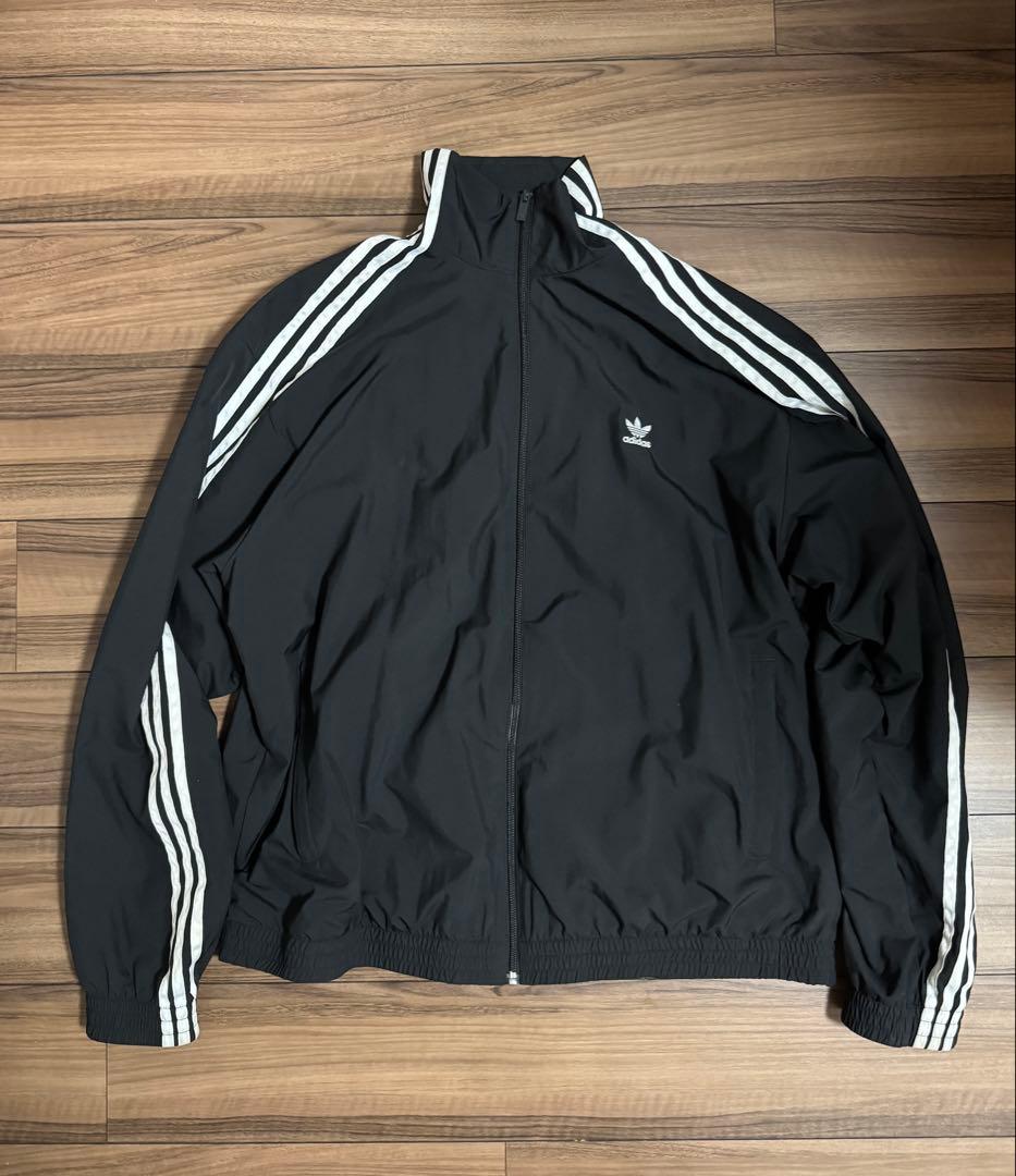 ADILENIUM オーバーサイズ トラックトップ　ブラック レディース ADILENIUM オーバーサイズ トラックトップ ブラック