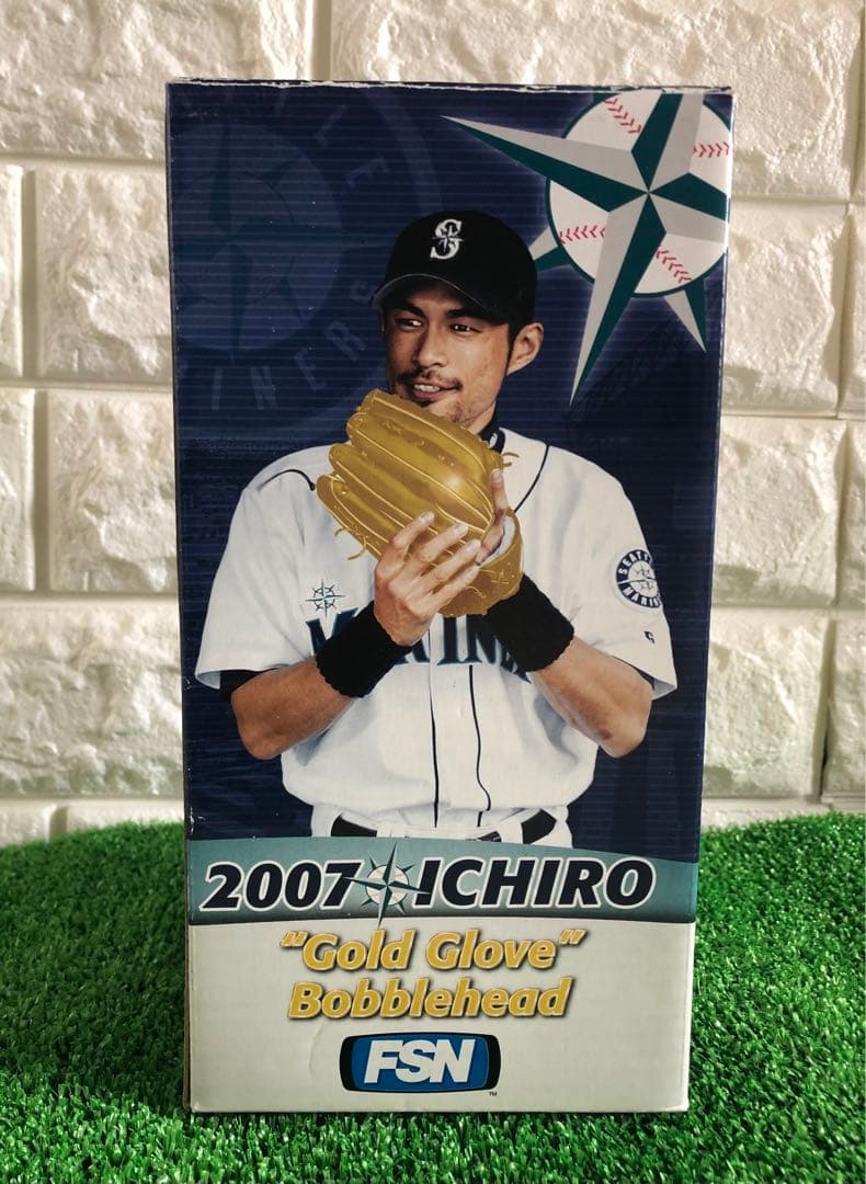MLB 2007 イチロー GOLD GLOVE BOBBLEHEAD - メルカリ