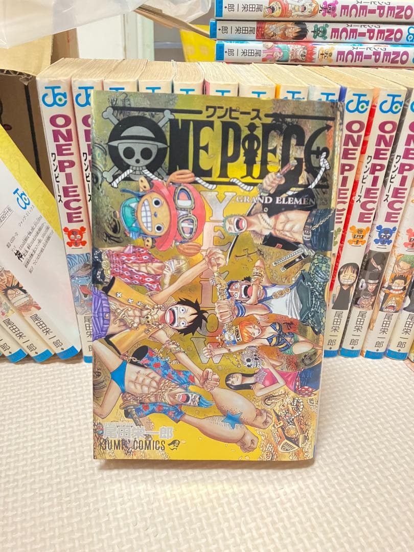 ONE PIECE ワンピース 1〜63巻(56巻欠品)＋YELLOWまとめ売り - メルカリ