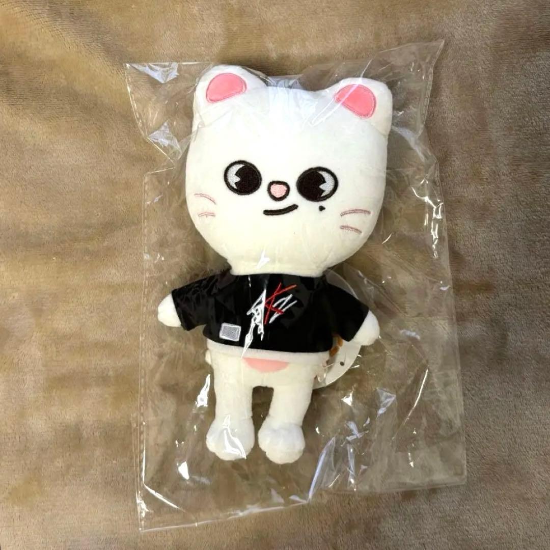 未開封】StrayKids skzoo ヒョンジン ジニレット ぬいぐるみ - メルカリ