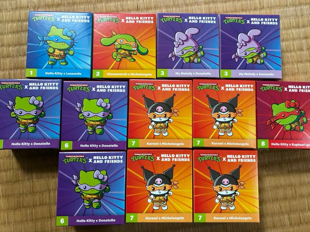 【新品未使用】アメリカ発売　ハッピーセット　サンリオ×タートルズ　12点セット 米マクドナルド、サンリオ×タートルズとコラボ キティたちが緑色の忍者