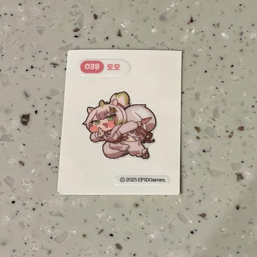 トリッカル もちもちほっぺ大作戦 韓国コンビニ emart24 シール モモ