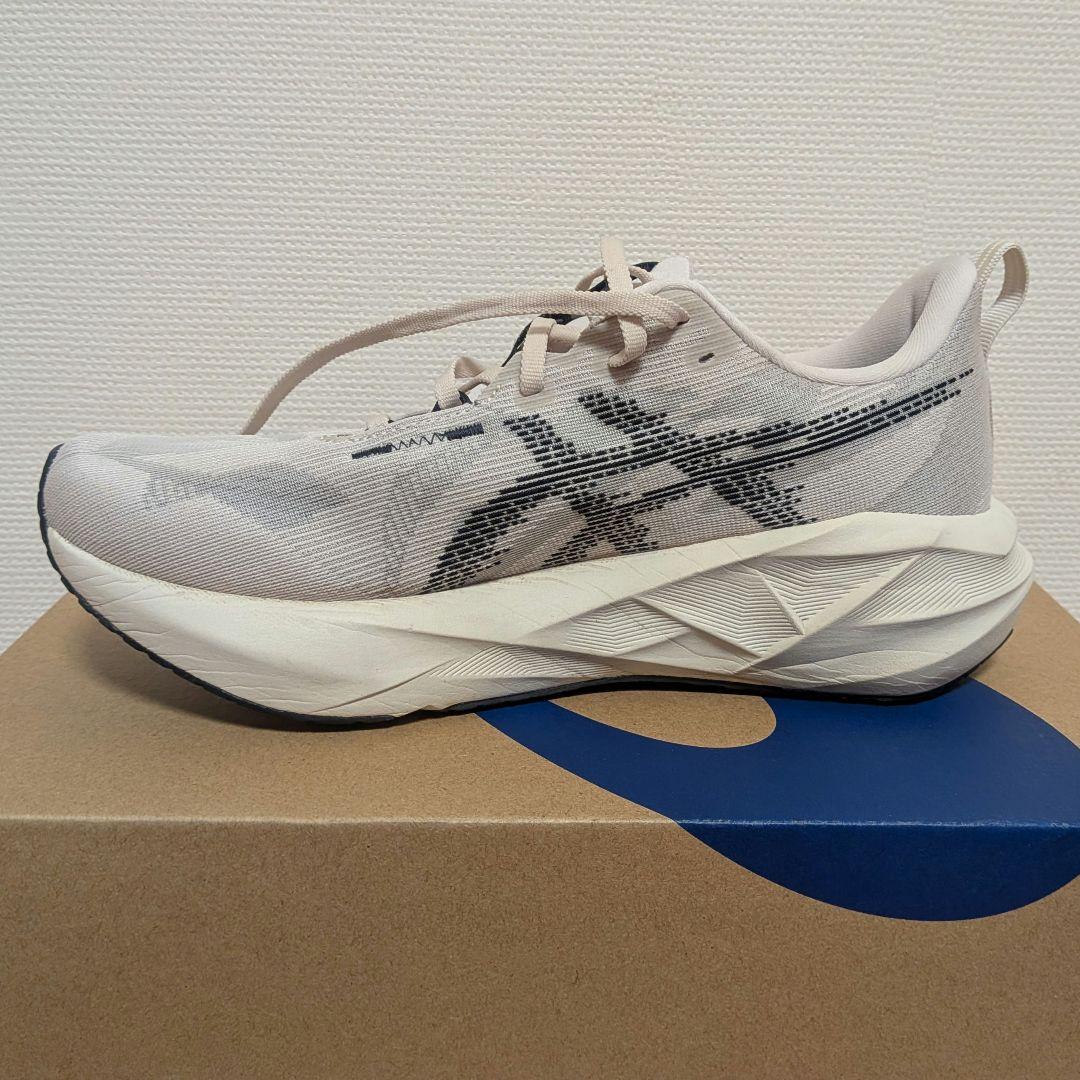 ASICS NOVABLAST5 【26.5cm！】