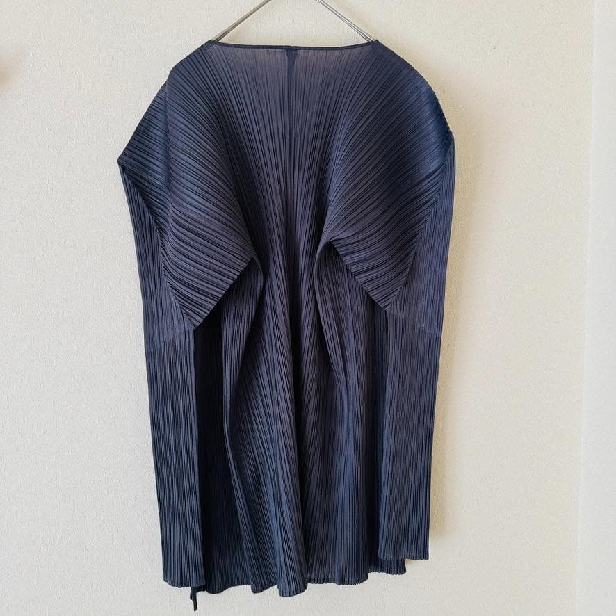 美品✨プリーツプリーズ イッセイミヤケ 長袖カーディガン グレー 3 L