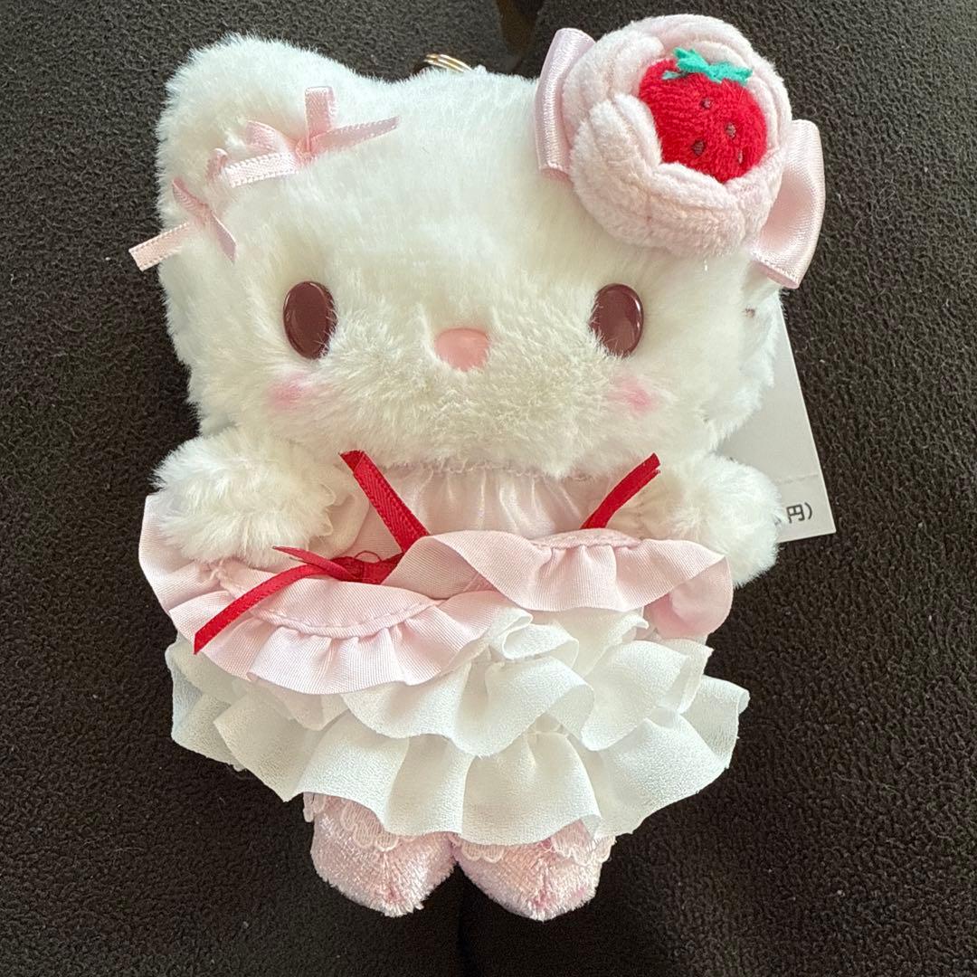 サンリオ いちごホイップケーキ ハローキティ ぬいぐるみ マスコット いちごホイップケーキデザインシリーズ｜サンリオ サンリオ いちご