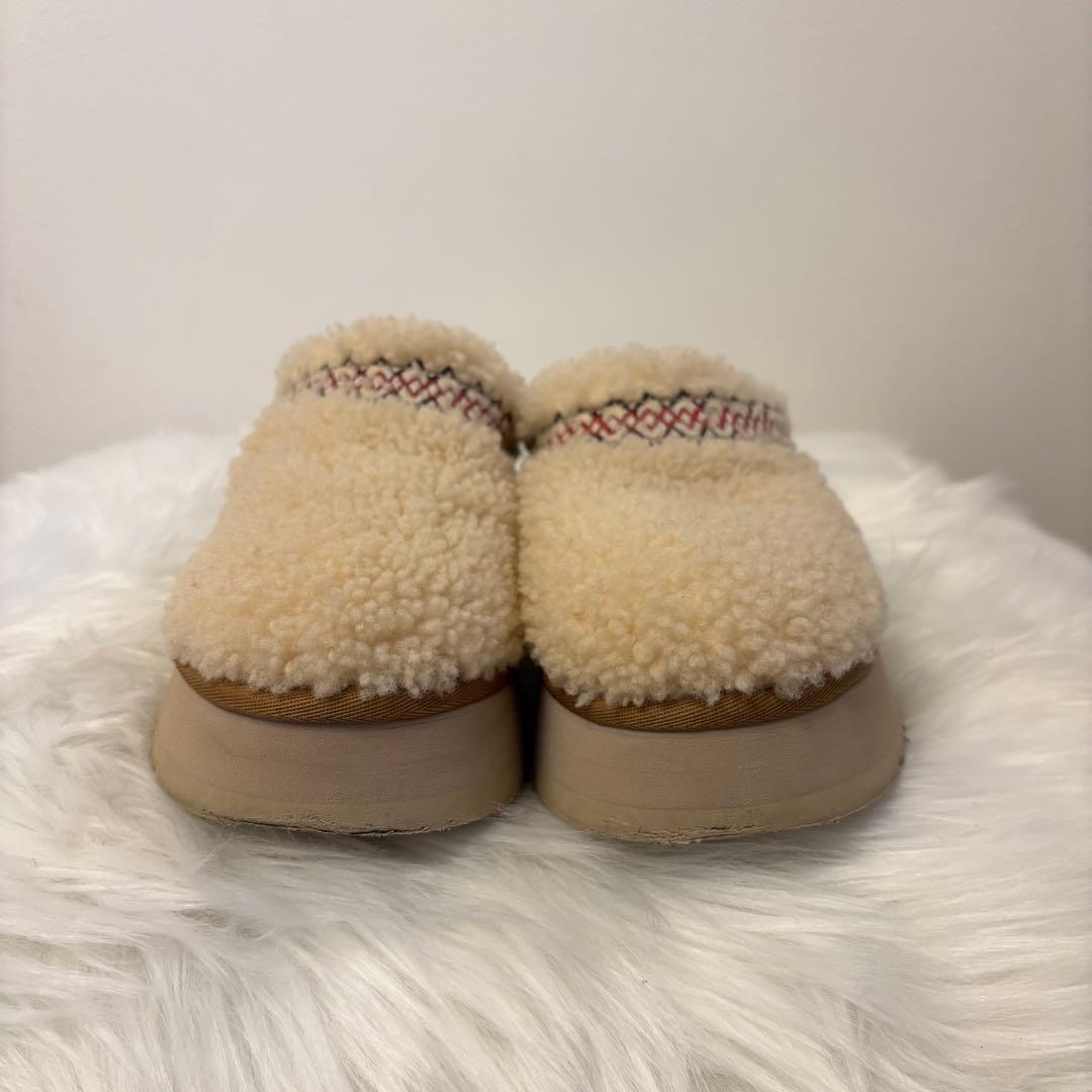 希少】UGG タズ ヘリテージ ブレイド ムートン 厚底 ベージュ スリッポン