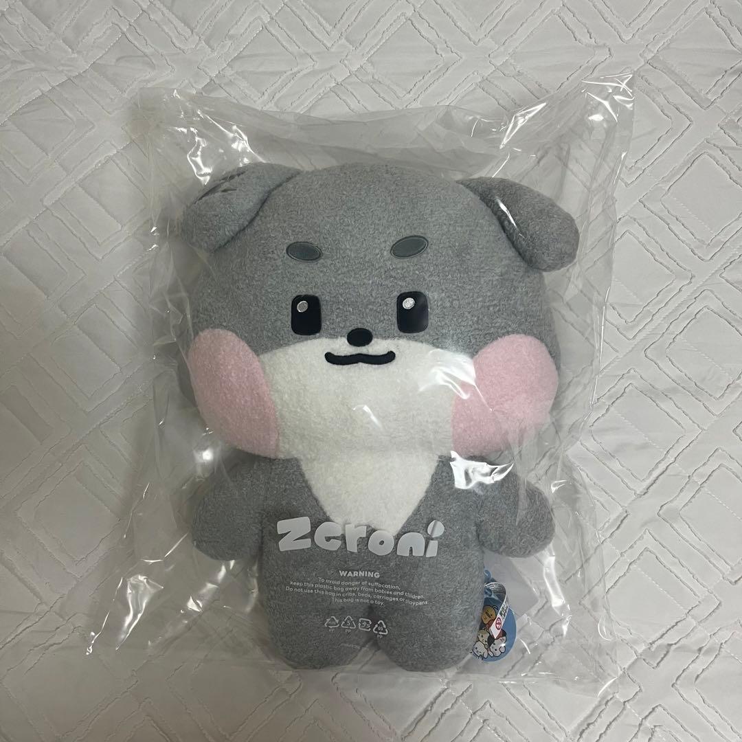 zeroni ゼロニ フラットぬいぐるみ gunini ゴニニ 新品未開封 - メルカリ
