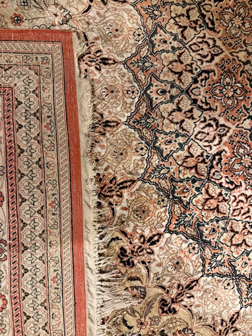 極上 イスファハン シルク ペルシャ絨毯 メダリオン 白地 245×155cmの