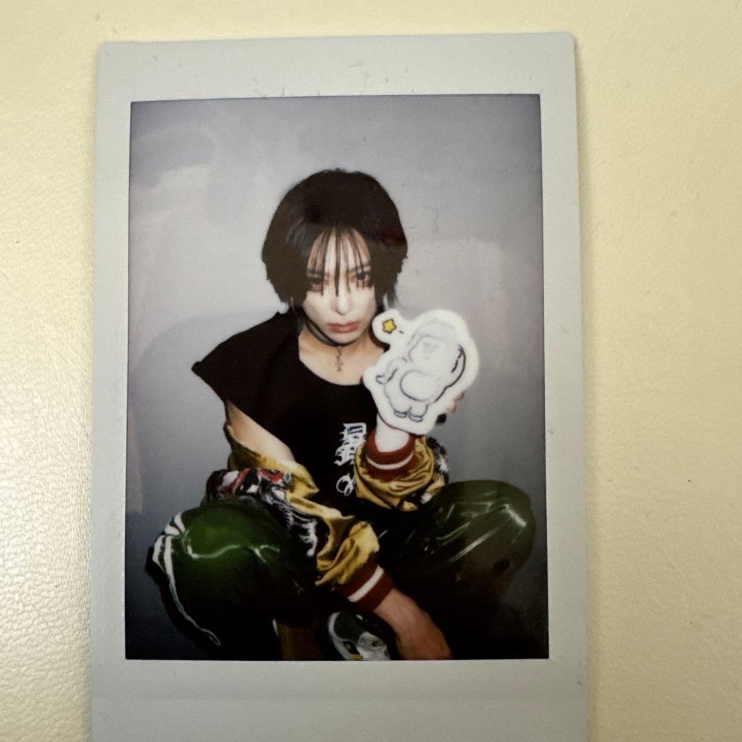 甘い暴力 咲 チェキ① - メルカリ