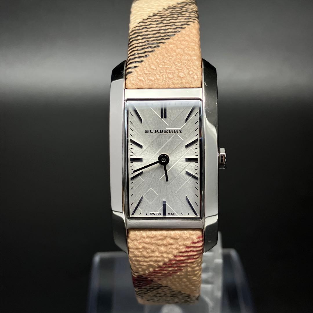 稼働】バーバリー ノバチェック 腕時計 レディース クォーツ シルバー
