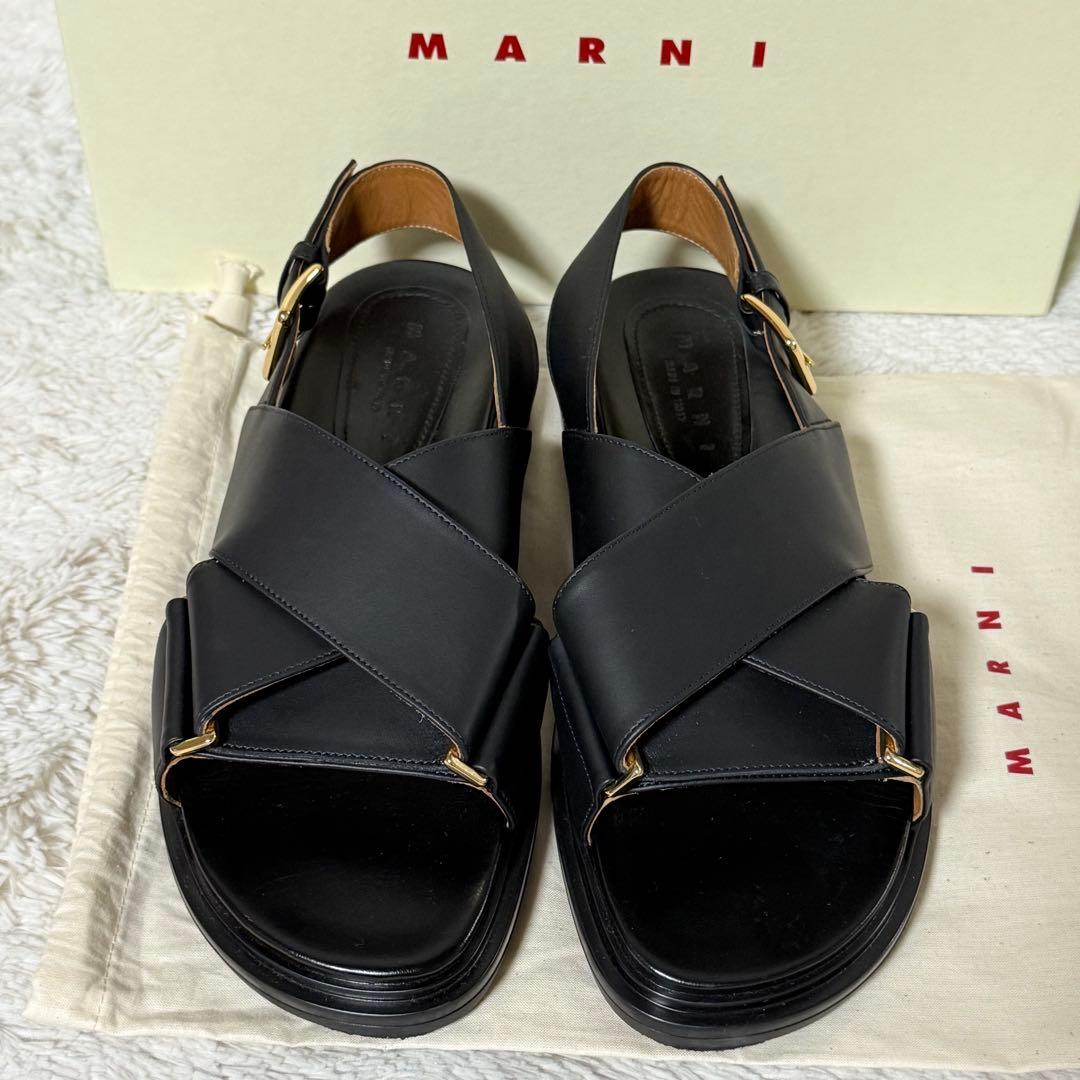⭐️新品未使用⭐️ MARNI クロスフラット ナッパーレザー フスベット