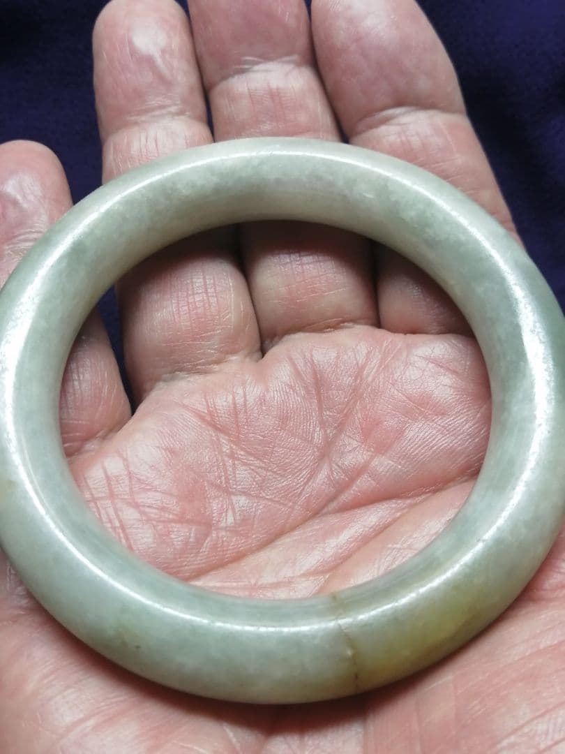 ★【さる】古墳後期『糸魚川翡翠垂飾輪』出土品。8.10cm。博物館所有。