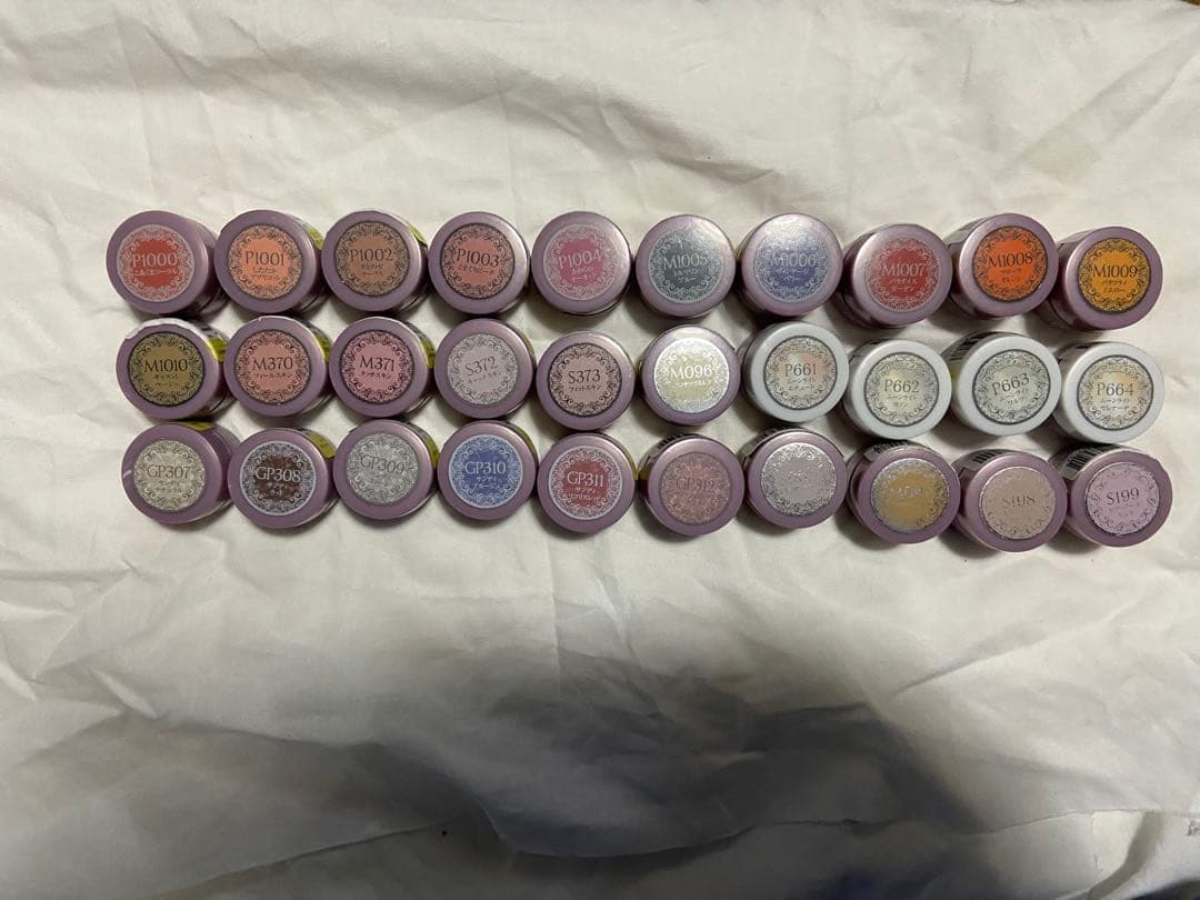 にこちゃん⭐︎引越しSALE中