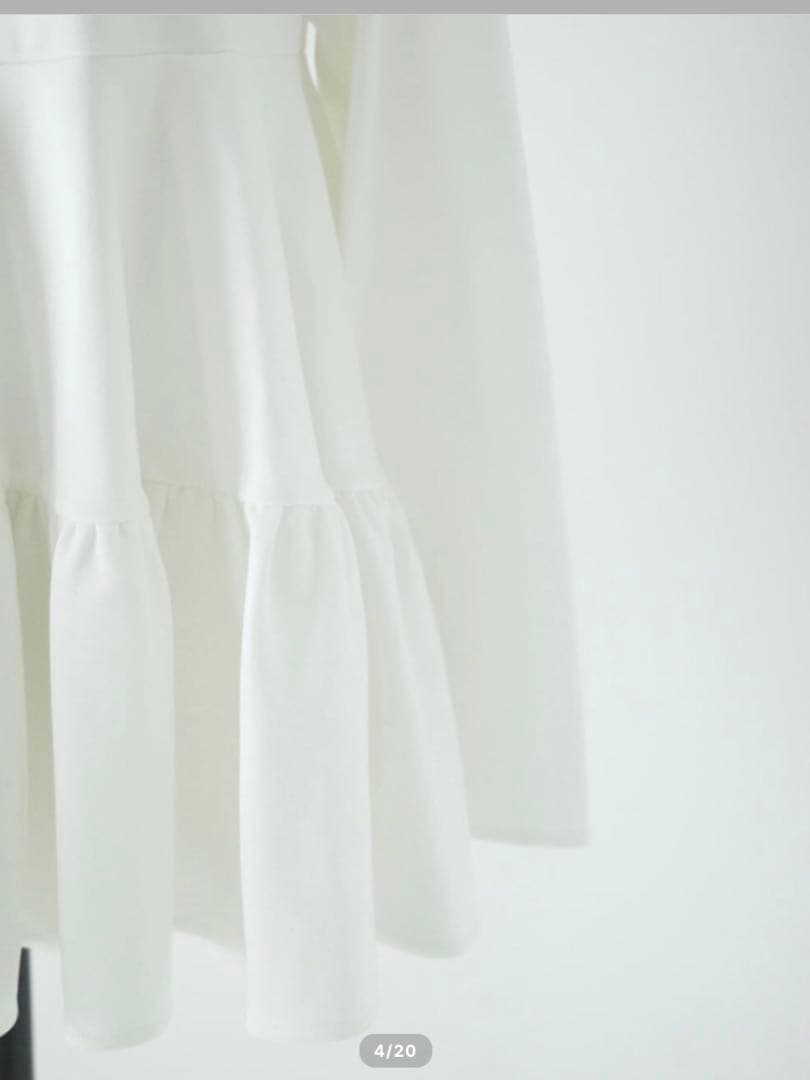 【新品未使用】hitomi URAKIMOU tiered tops ホワイト