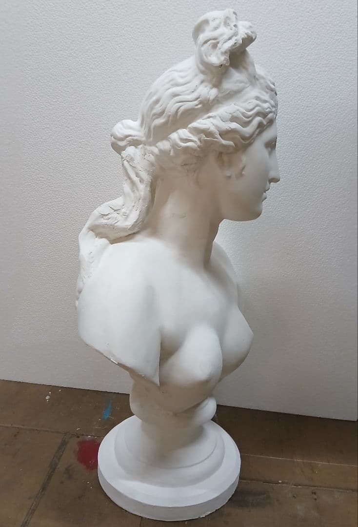 カピトリーノ胸像(高さ80cm)