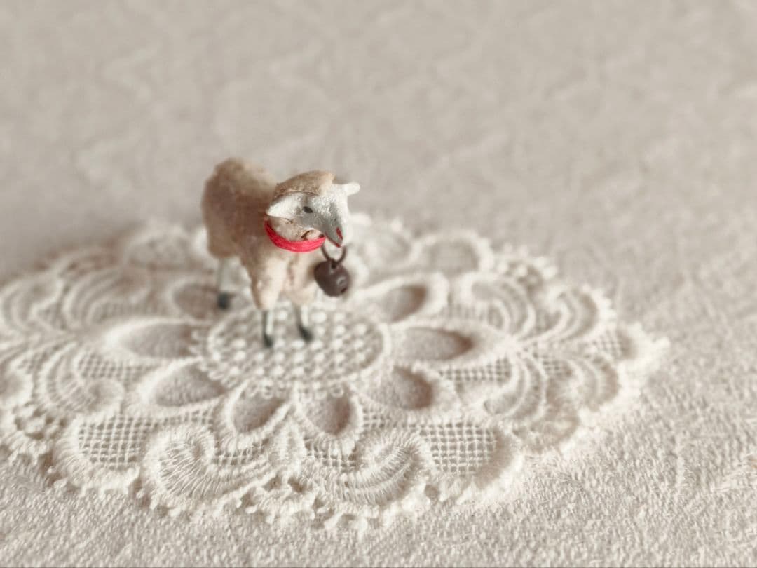 【Daisyさま】antique sheep ✵ *クリスマスの 羊さん (s)