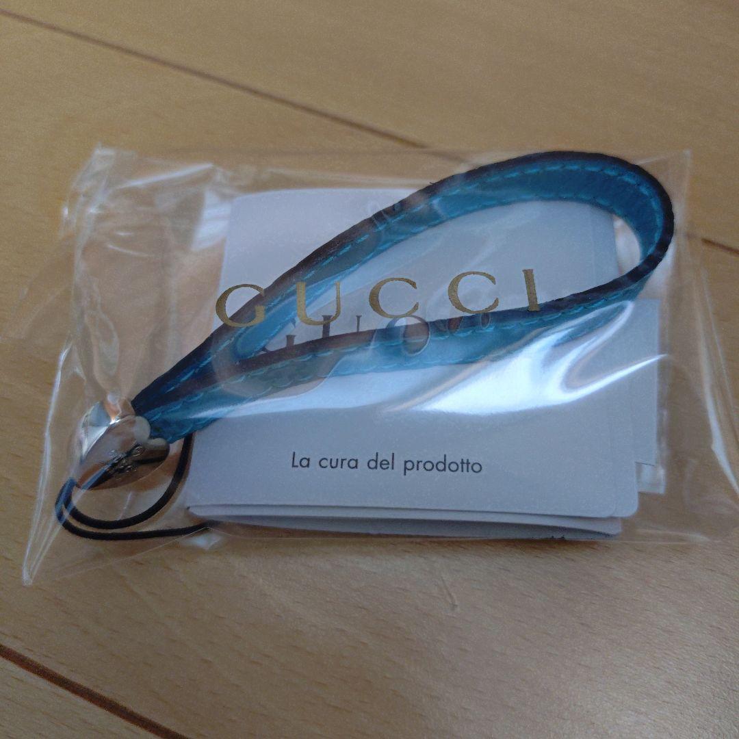 GUCCIグッチ ハート ターコイズブルーGGレザー ストラップ チャーム 箱付 n*1様 GUCCIグッチ ハート ターコイズブルーGGレザー ストラップ チャ
