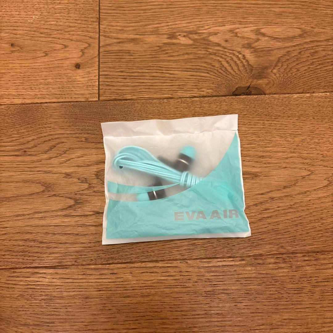 EVA AIR 未使用 ミントグリーン イヤホン - メルカリ