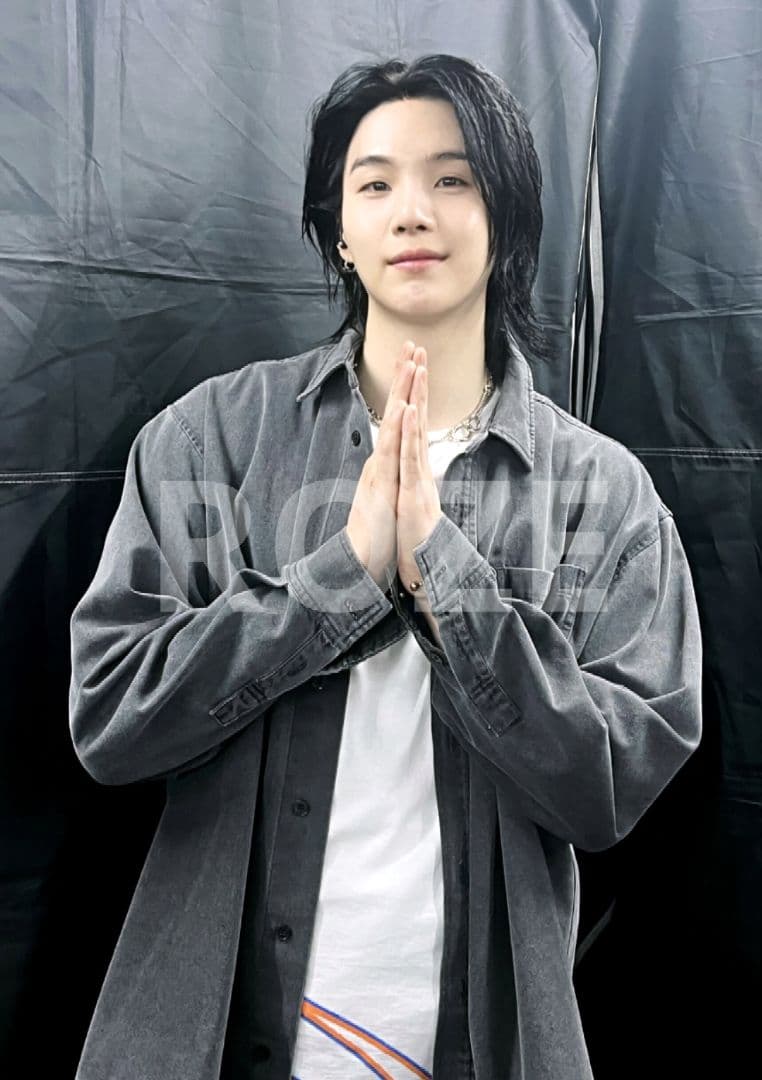 BTS SUGA Agust D D-DAY 長袖 シャツ グレー L 未使用 - メルカリ