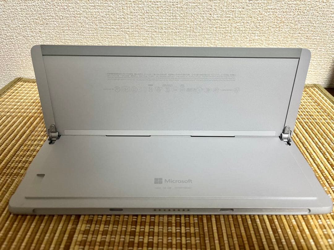 surface Go 初期化済み‼️ブルーライトカットフィルム&充電器付き‼️