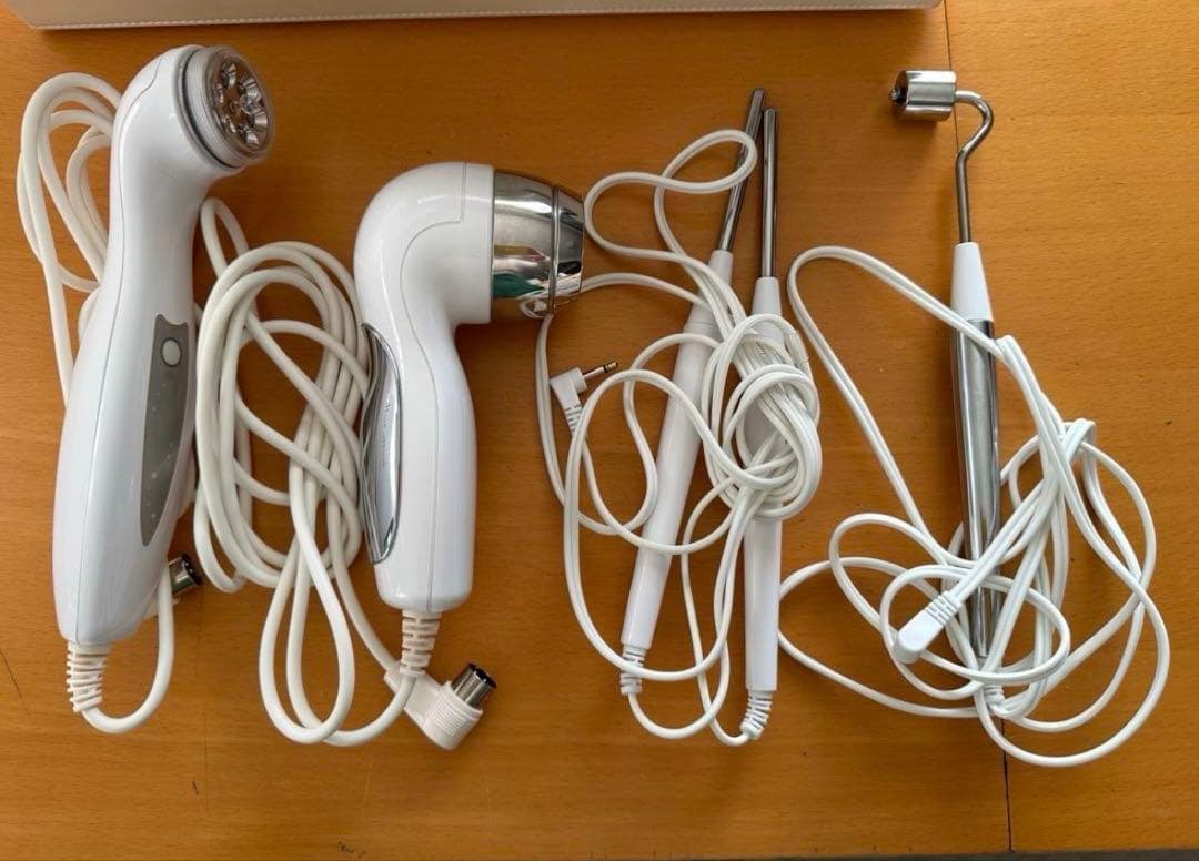 【美品】定価４０万　たかのゆりベルベル3 高額美容機器　驚きの効果を自宅で体験