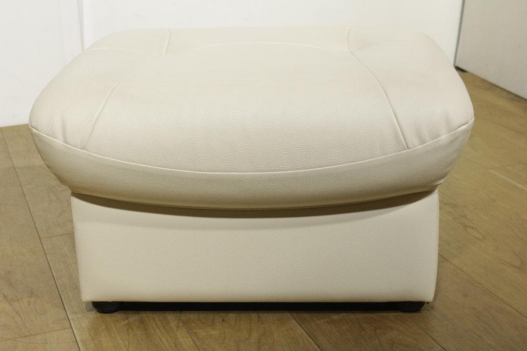 ラ*ー様 カリモク☆CHITANO☆オットマン☆スツール☆Z12126Z922