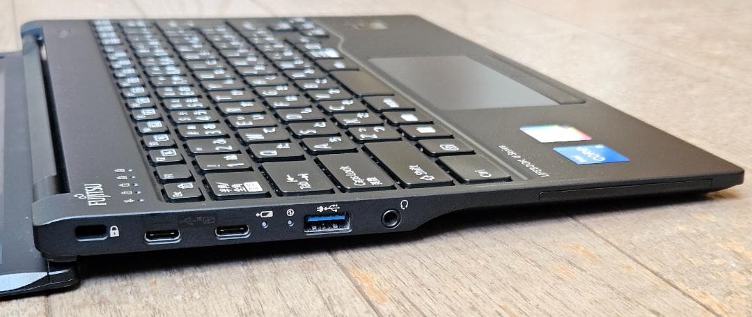 Intel 第13世代 Core i5 1345U 13.3型 16:10 軽量