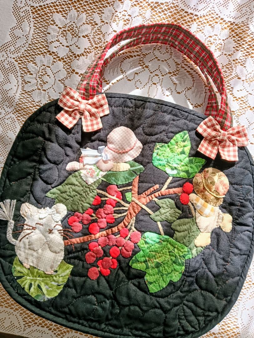 スーちゃん 甘い木の実のステキな場所