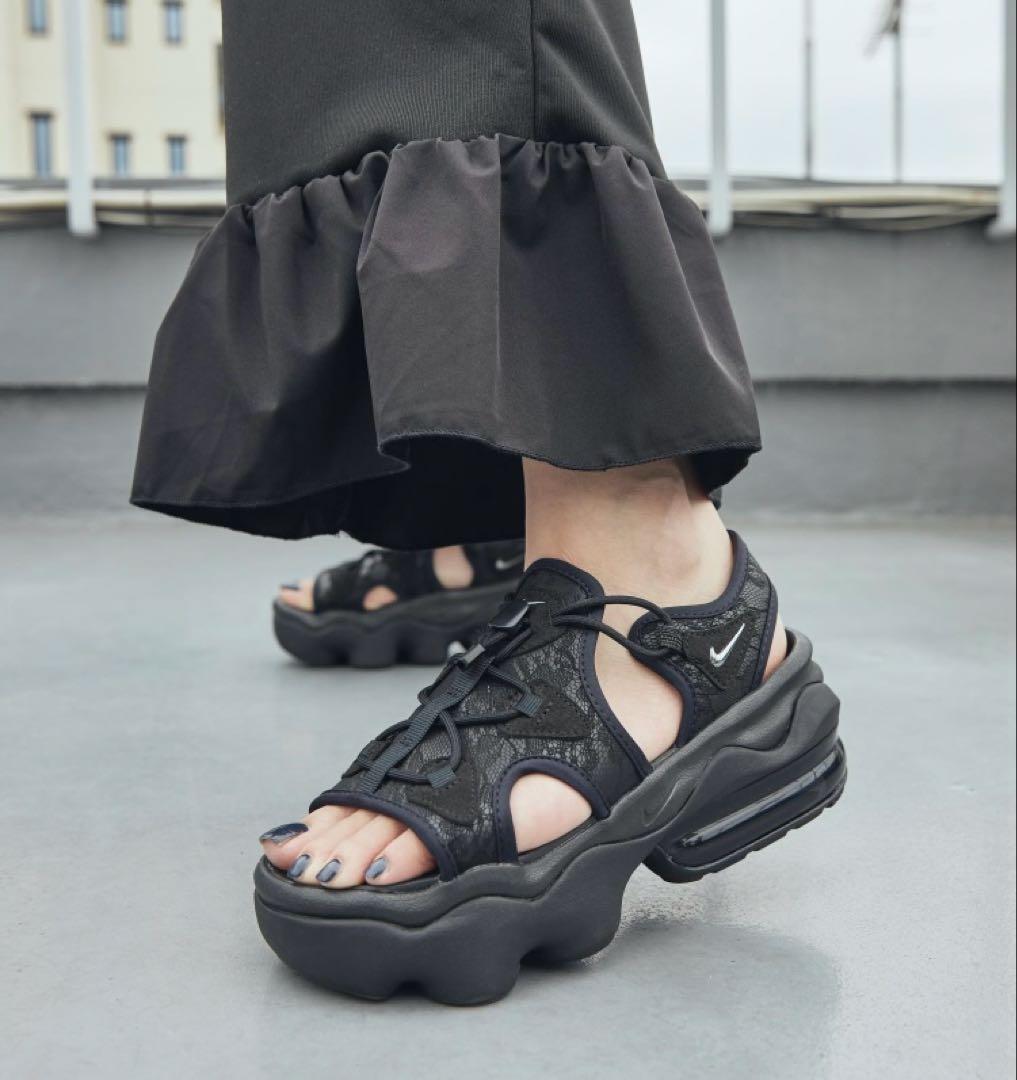 NIKE エアマックスココ サンダル レース - メルカリ