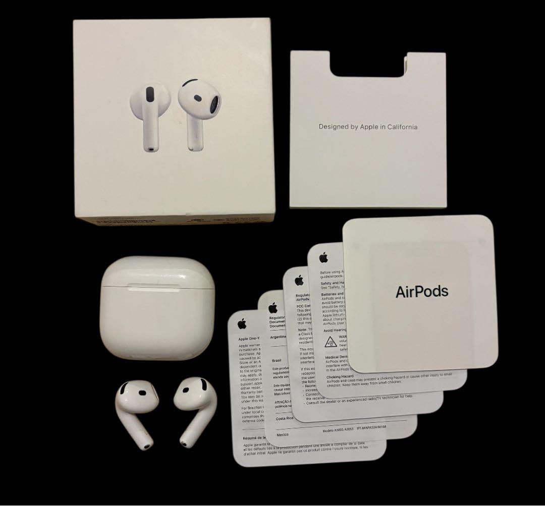 Apple AirPods 4 本体 元箱・ケース・説明書付き - メルカリ