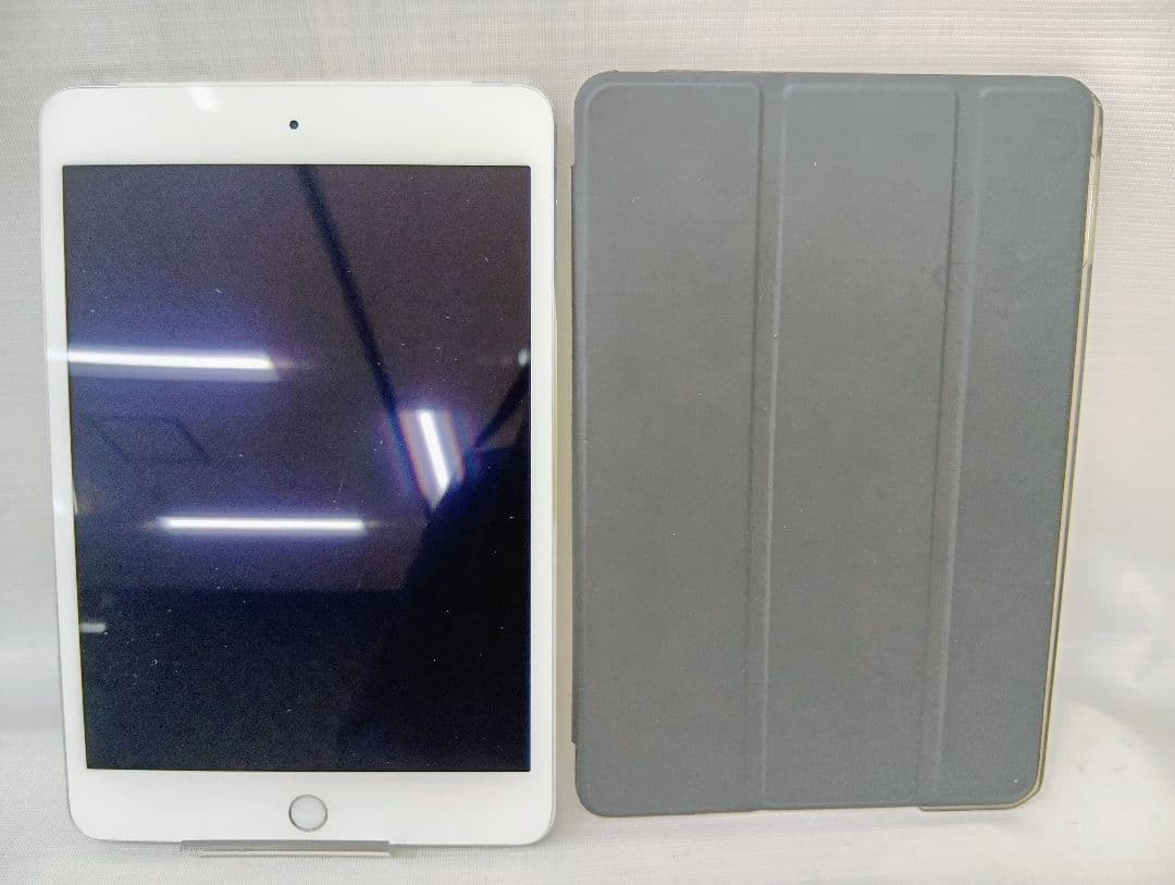 iPad mini4 579C-A1550　シルバーカラー/シリコンカバー付き 楽天市場】ipad mini4 シリコン ケースの通販 iPad mini4 579C-A1550