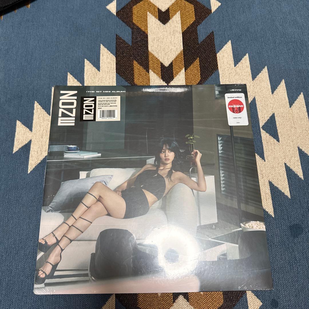 K-POP・アジア JIHYO THE 1ST MINI ALBUM Amazon.com: TWICE JIHYO ZONE The 1st Mini Album (DIGIPACK Ver.) K
