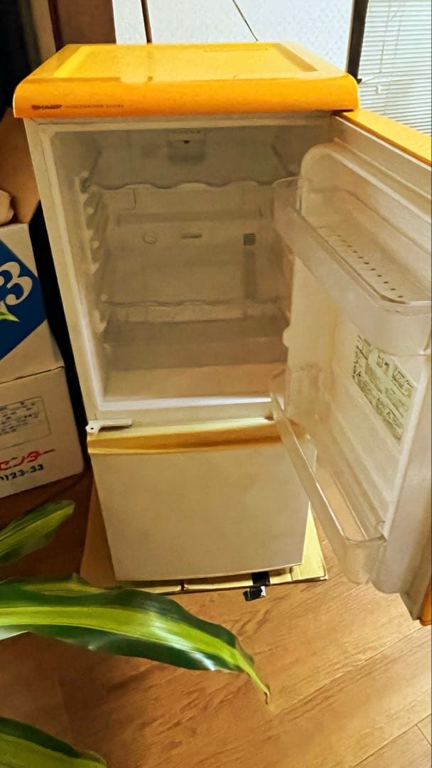 おいもさん専用！SHARP☆レトロ☆イエロー冷蔵庫