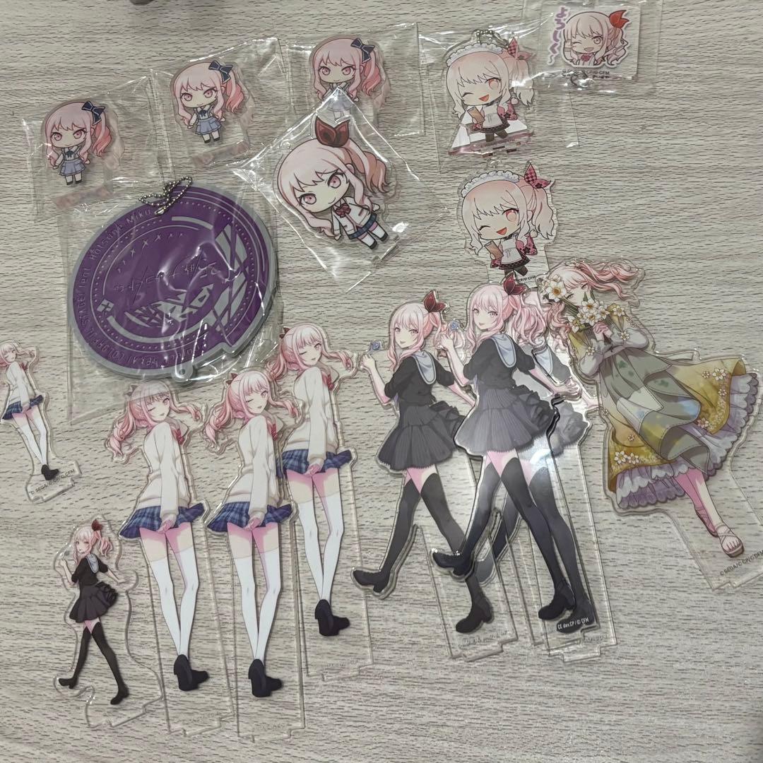 暁山瑞希 グッズまとめ売り - メルカリ