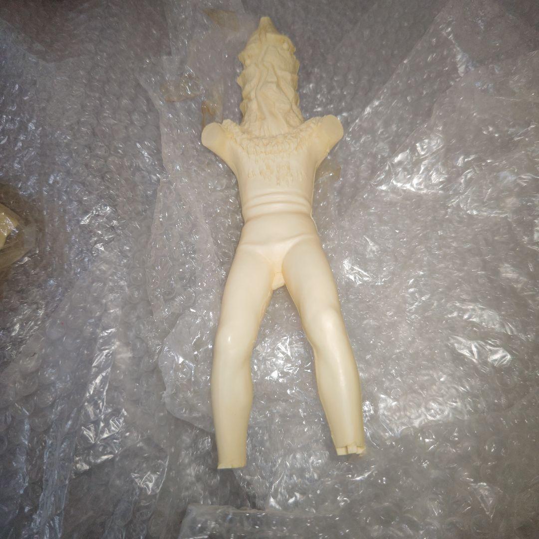 おまんたワールド ウルトラQ ケムール人 ガレージキット 未組立 - メルカリ