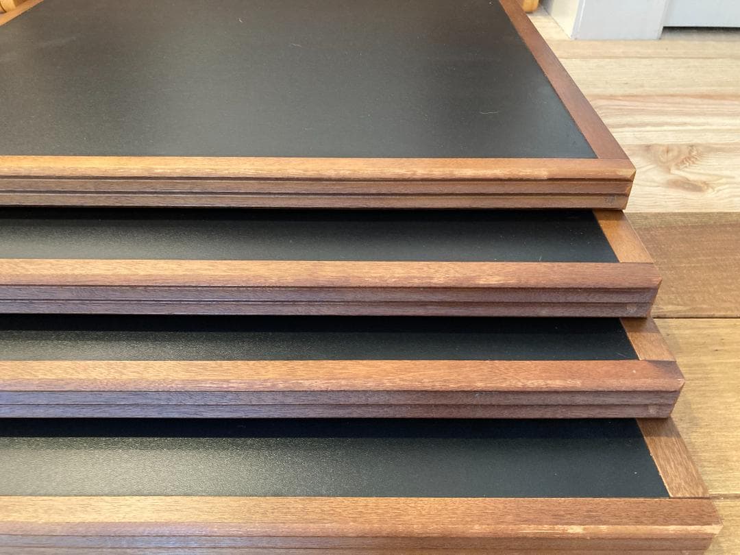 ベラート Bellato テトラ Tetra コーヒーテーブル - メルカリ